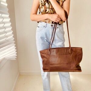 COACH Rare vintage large brown tote with zipper closure